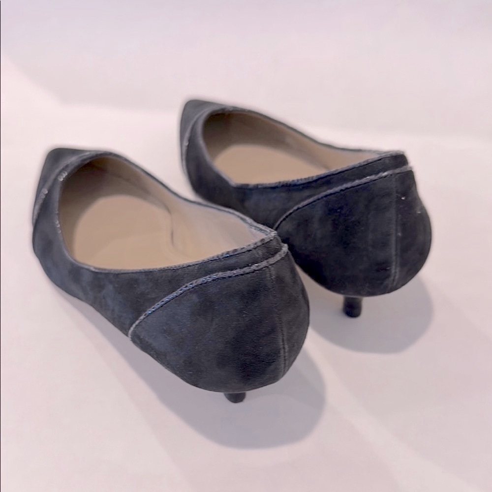 Ellen Tracy Black Flats & Loafers Sleek Design - Picture 5 of 11